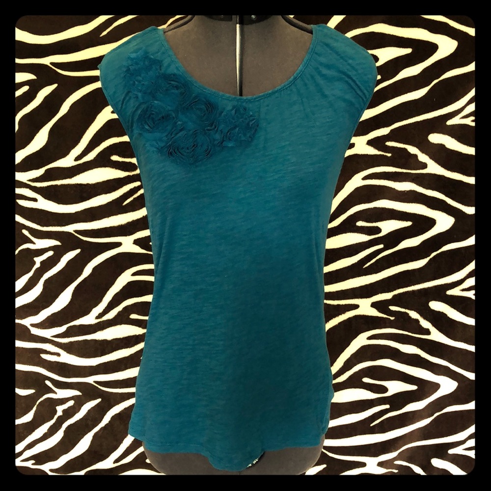 Teal floral tee